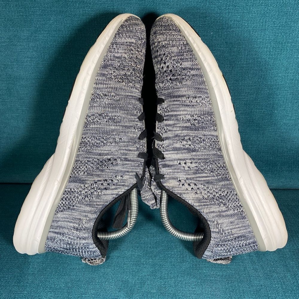 Size 10 - Women’s APL Techloom gray running shoes - image 5